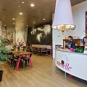  Ostello Hostelle - Women Only